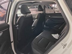 Geely Emgrand 4th Generation 1.5L CVT Luxury - ფოტო 11
