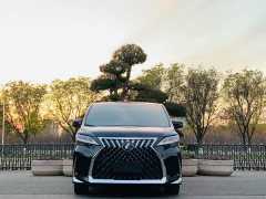 Lexus LM 300h 7-Seater Elegant Edition - ფოტო 1