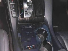 Lexus LM 300h 7-Seater Elegant Edition - ფოტო 7