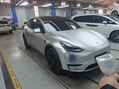 Tesla Model Y Rear-Wheel Drive - ფოტო 2