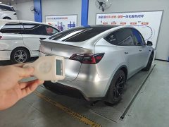 Tesla Model Y Rear-Wheel Drive - ფოტო 3