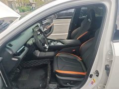 Changan UNI-V 1.5T Premium Edition - ფოტო 16