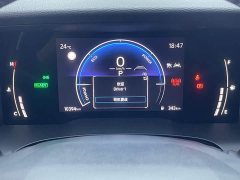 Toyota Camry Hybrid 2.0 HSE Sport Lite - ფოტო 14