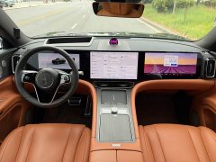 AITO M9 Extended Range Ultra 42kWh 6-Seater - ფოტო 12