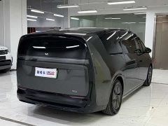 Li Auto Li Xiang MEGA Ultra - ფოტო 6