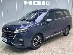 Wuling Jiachen 1.5T CVT Premium Flagship - photo 1