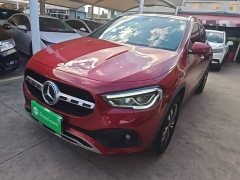 Mercedes-Benz GLA 200 - ფოტო 1
