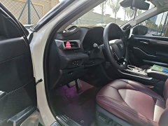 Toyota Highlander Hybrid 2.5L AWD Premium 7-Seater - ფოტო 13