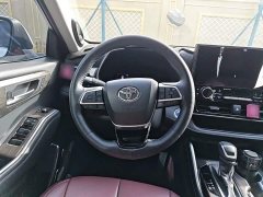 Toyota Highlander Hybrid 2.5L AWD Premium 7-Seater - ფოტო 2