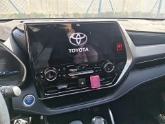 Toyota Highlander Hybrid 2.5L AWD Premium 7-Seater - ფოტო 5