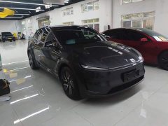 Tesla Model Y Long Range All-Wheel Drive Launch Edition - ფოტო 3