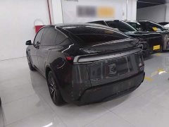 Tesla Model Y Long Range All-Wheel Drive Launch Edition - ფოტო 4