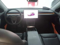 Tesla Model Y Long Range All-Wheel Drive Launch Edition - ფოტო 9