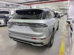 Lincoln Explorer 1.5T Two-Wheel Drive Prestige Hybrid - photo 6