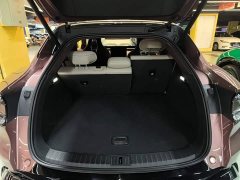 Xiaomi YU7 Four-Wheel Drive Max Edition - ფოტო 14