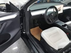 Tesla Model Y Rear-Wheel Drive - ფოტო 15