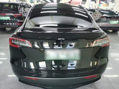 Tesla Model Y Rear-Wheel Drive - ფოტო 5