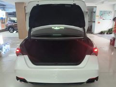 Toyota Avalon 2.5L Luxury - ფოტო 18