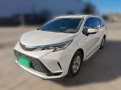 Toyota Gravia 2.5L Hybrid Comfort Edition - photo 1