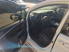 Toyota Gravia 2.5L Hybrid Comfort Edition - photo 13
