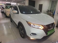Nissan Qashqai 2.0L CVT Luxury - ფოტო 3