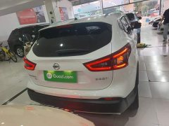 Nissan Qashqai 2.0L CVT Luxury - ფოტო 5