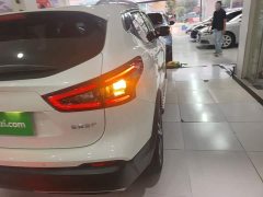 Nissan Qashqai 2.0L CVT Luxury - ფოტო 7