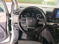 Toyota Grevias 2.5L Hybrid Luxury - фото 10