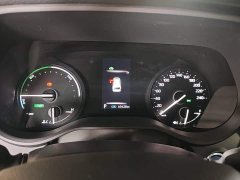 Toyota Grevias 2.5L Hybrid Luxury - фото 11