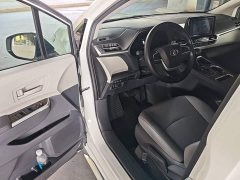 Toyota Grevias 2.5L Hybrid Luxury - фото 15