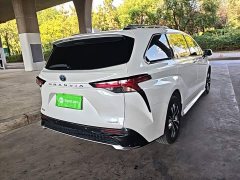 Toyota Grevias 2.5L Hybrid Luxury - фото 6