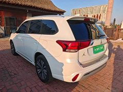 Mitsubishi Outlander Facelift 2.0L FWD Comfort 5-Seater - фото 4