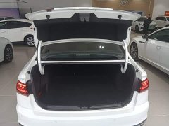 Volkswagen Bora 200TSI DSG Comfort Edition - фото 18
