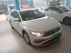 Volkswagen Bora 200TSI DSG Comfort Edition - фото 3