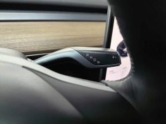 Tesla Model Y Standard Range RWD - photo 13