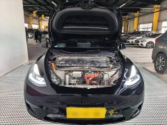 Tesla Model Y Standard Range RWD - photo 19