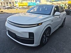 Li Auto L7 Pro - ფოტო 1