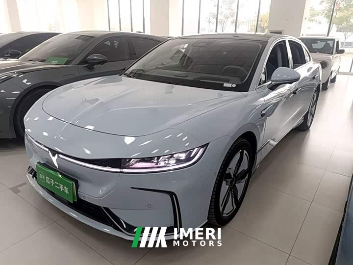 Voyah Lantu Zhaoguang Four-Wheel Drive Flagship
