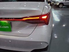 Toyota Avalon 2.0L Premium Edition - ფოტო 7