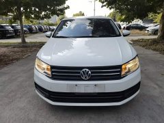Volkswagen Santana 1.5L Manual Fashion Edition - фото 2