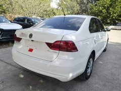 Volkswagen Santana 1.5L Manual Fashion Edition - фото 6