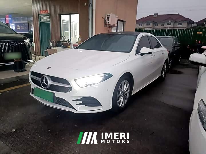 Mercedes-Benz A-Class A 200 L Sport Sedan Fashion Edition