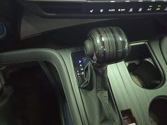 Toyota Sienna 2.5L Hybrid Premium Edition - ფოტო 13