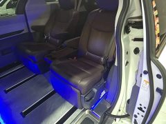 Toyota Sienna 2.5L Hybrid Premium Edition - ფოტო 16