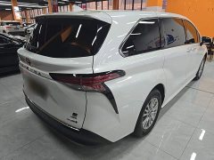 Toyota Sienna 2.5L Hybrid Premium Edition - ფოტო 6