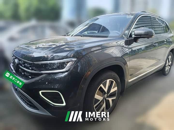 Volkswagen Taos 3 Million Units Select Edition 330TSI