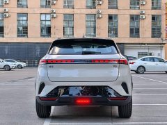 Lynk & Co 06 Renew 1.5T Halo - ფოტო 11