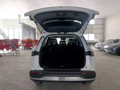BYD Sealion 05 DM-i Smart Driving Edition 75KM Luxury Edition - ფოტო 18