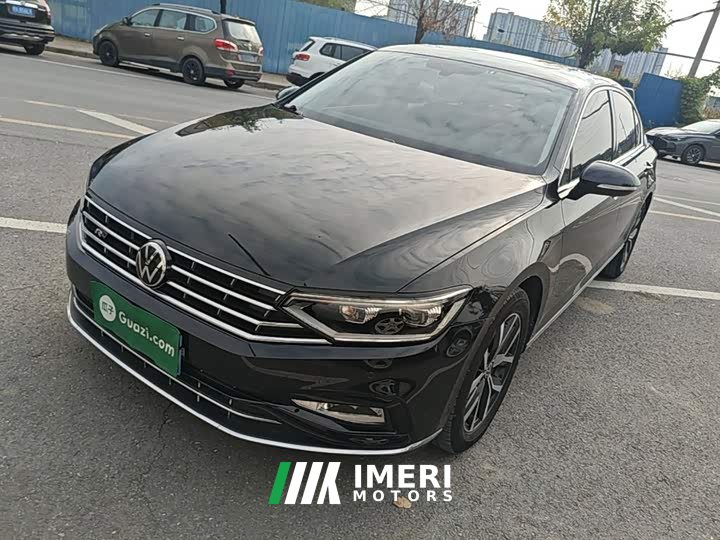 Volkswagen Magotan 330TSI DSG Advance