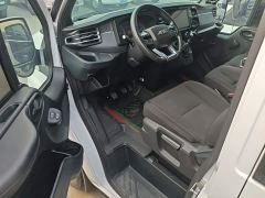 JMC 2.0T 6MT Diesel Mid-Axle Mid-High Roof Commercial Multi-Purpose 7-Seater - ფოტო 15